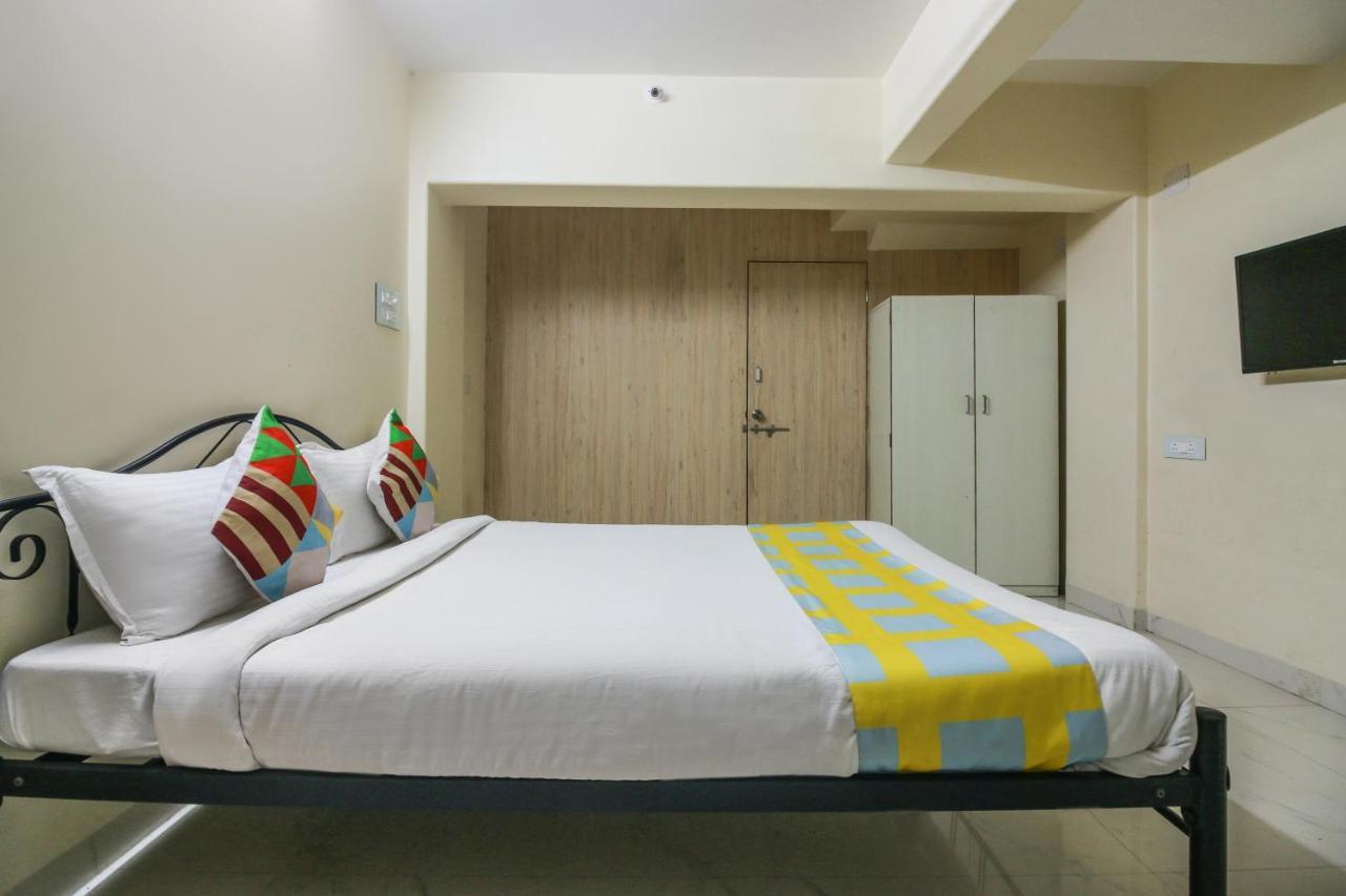 Flagship Cozy Stay Kharghar Koparpada Exterior photo